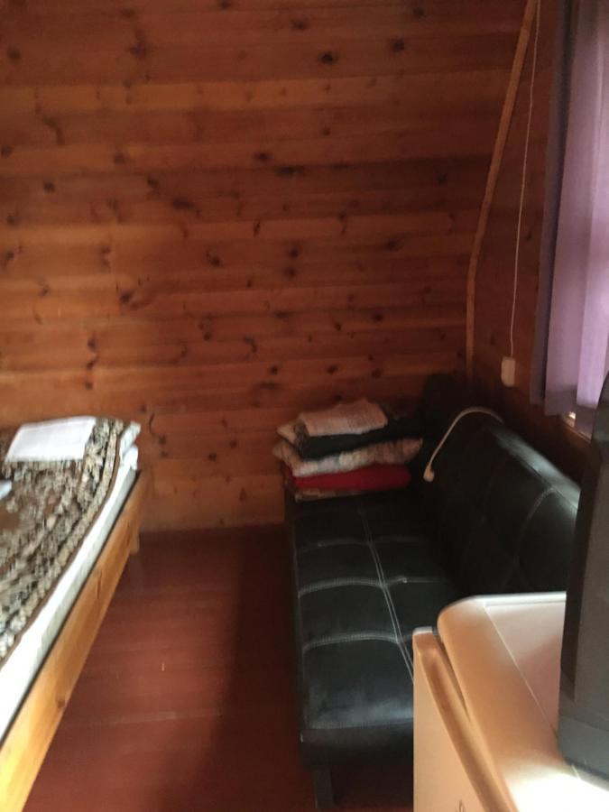 Номера В Деревянных Домиках 호텔 폰탄카 외부 사진